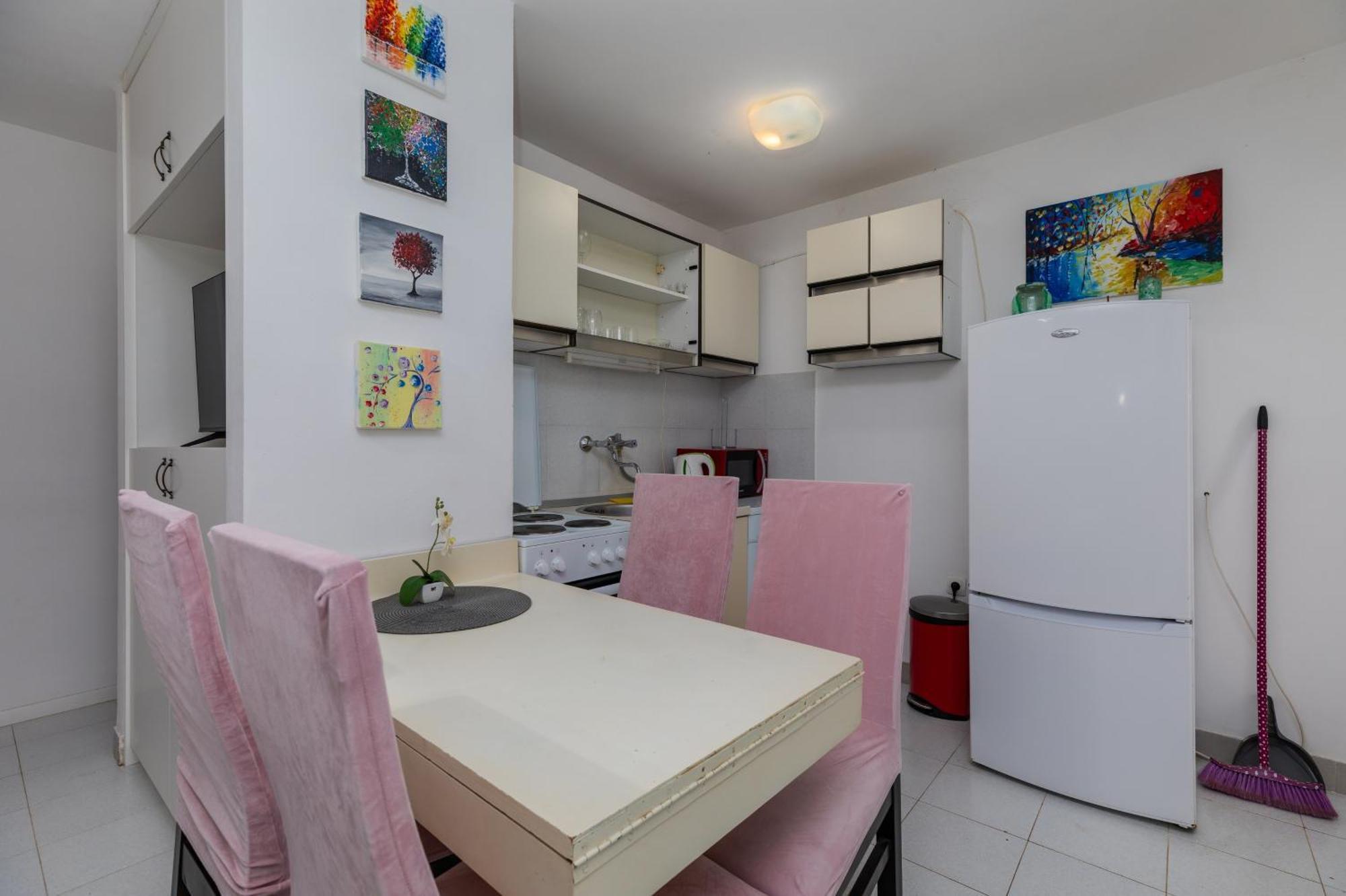 Apartments By The Sea Balica Rat, Omis - 1065 Номер фото